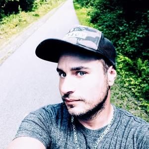 Meet your Posher, Jonathan